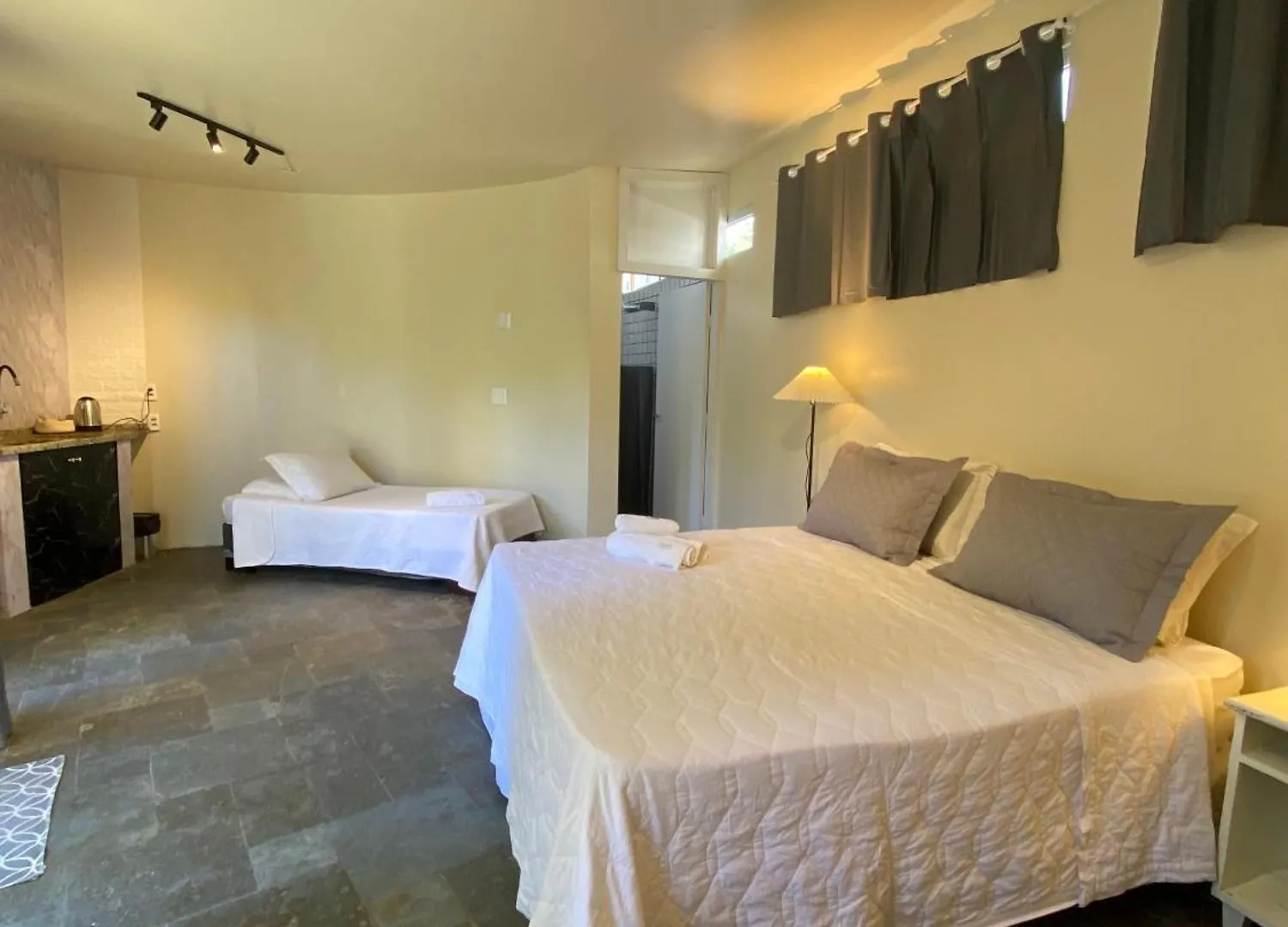 Hospedagem Tulipane - Praia Do Campeche Florianopolis Guest house