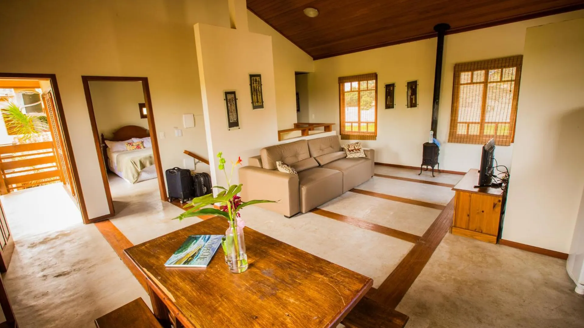 Hospedagem Tulipane - Praia Do Campeche Florianopolis Guest house